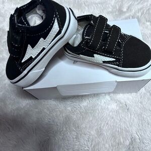 Revenge Storm Shoes, Infant, Size 2C Black/White NIB